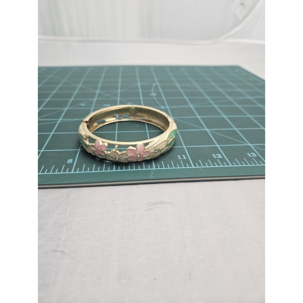 Cloisonné Floral Hinged Bangle Bracelet by Jin Long Xing Vintage Asian Jewelry